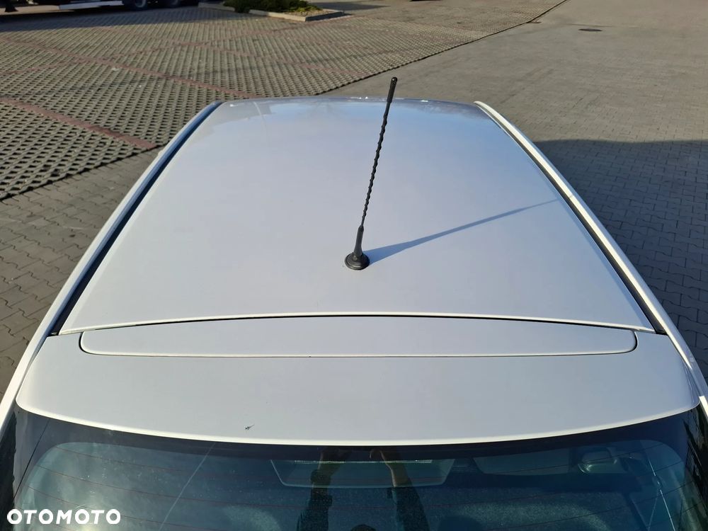 Toyota Auris 1.33 VVT-i - 9