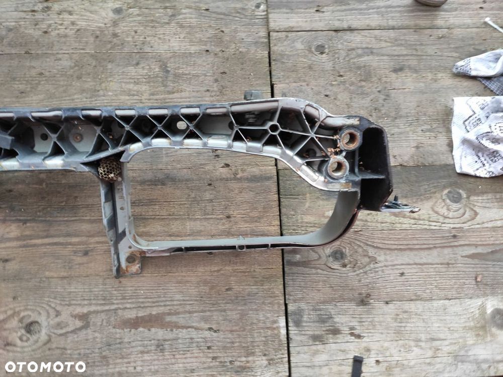 CHRYSLER 300C 3.0 CRD OKULAR WZMOCNIENIE PASA PRZEDNIEGO ORYGINAŁ - 8