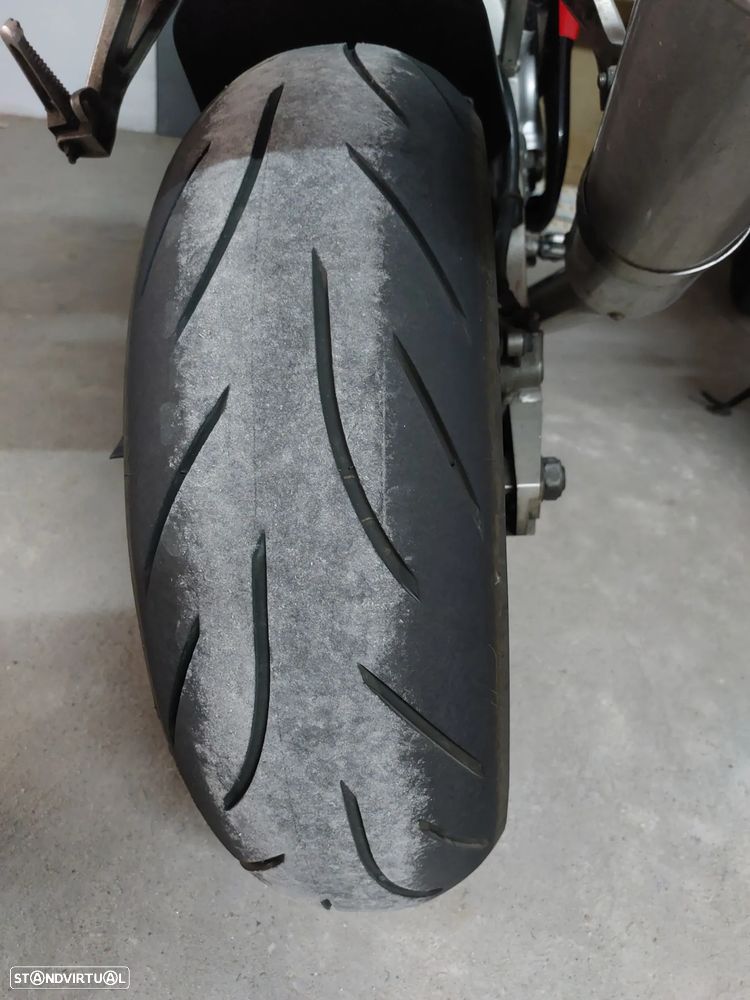 Yamaha YZF R6 - 9