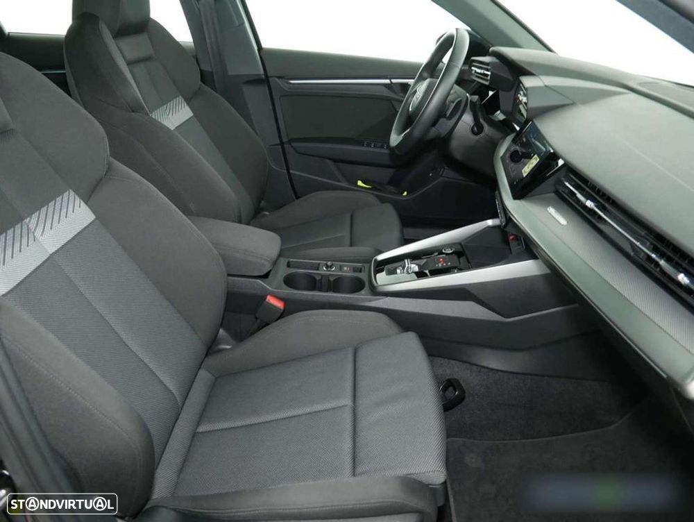 Audi A3 Sportback 45 TFSIe S tronic S line - 11