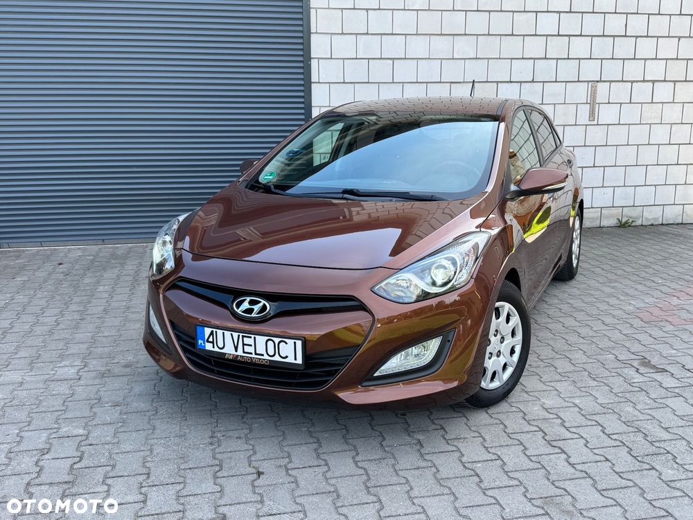 Hyundai i30 i30cw 1.4 Intro Edition - 9