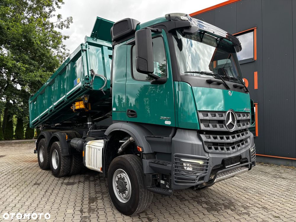 Mercedes-Benz AROCS 3351 6x6 WYWROTKA TRÓJSTRONNA Z BORDMATIKIEM - 9
