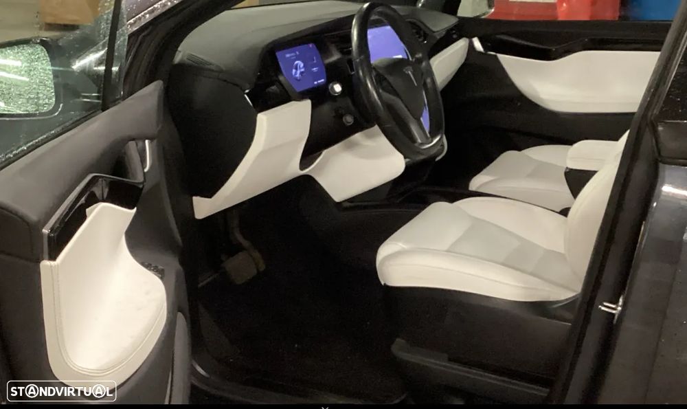 Tesla Model X 100 kWh Long Range AWD - 4