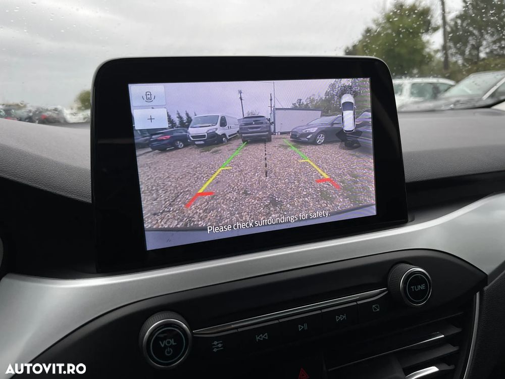 Ford Focus 1.5 EcoBlue Connected - 13