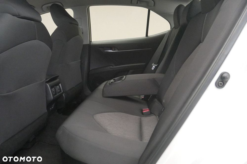 Toyota Camry 2.5 Hybrid Comfort CVT - 15