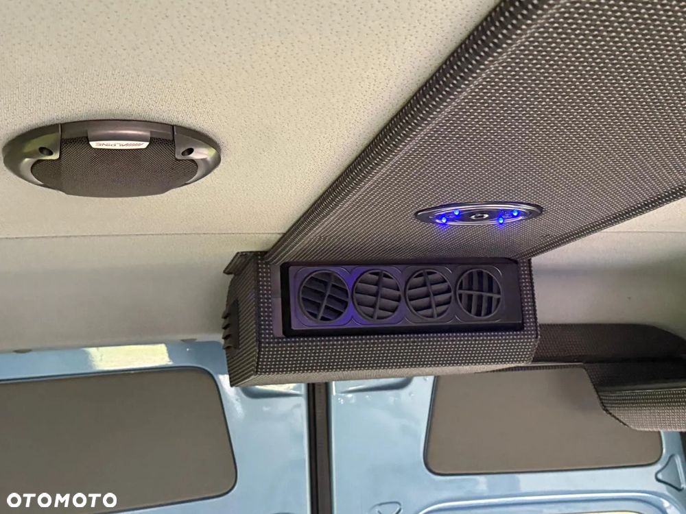 Mercedes-Benz Sprinter - 14