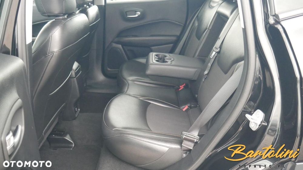 Jeep Compass - 18