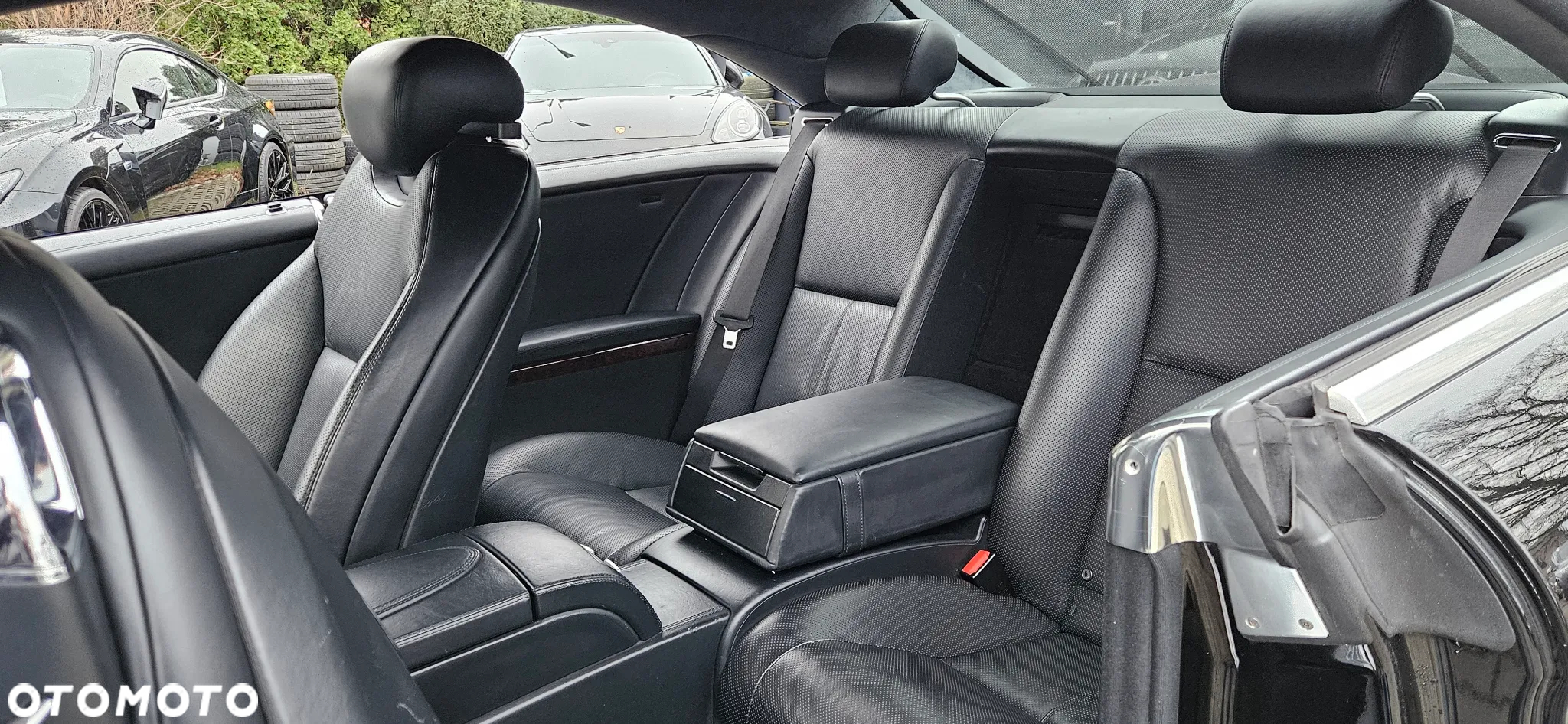 Mercedes-Benz CL 500 4-Matic BlueEff - 30