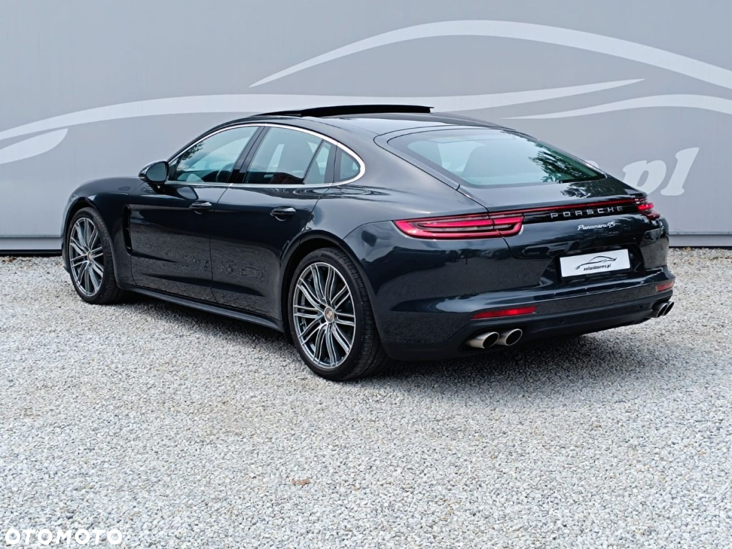Porsche Panamera 4S - 24