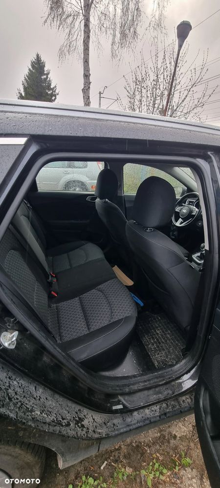 Kia Ceed - 5