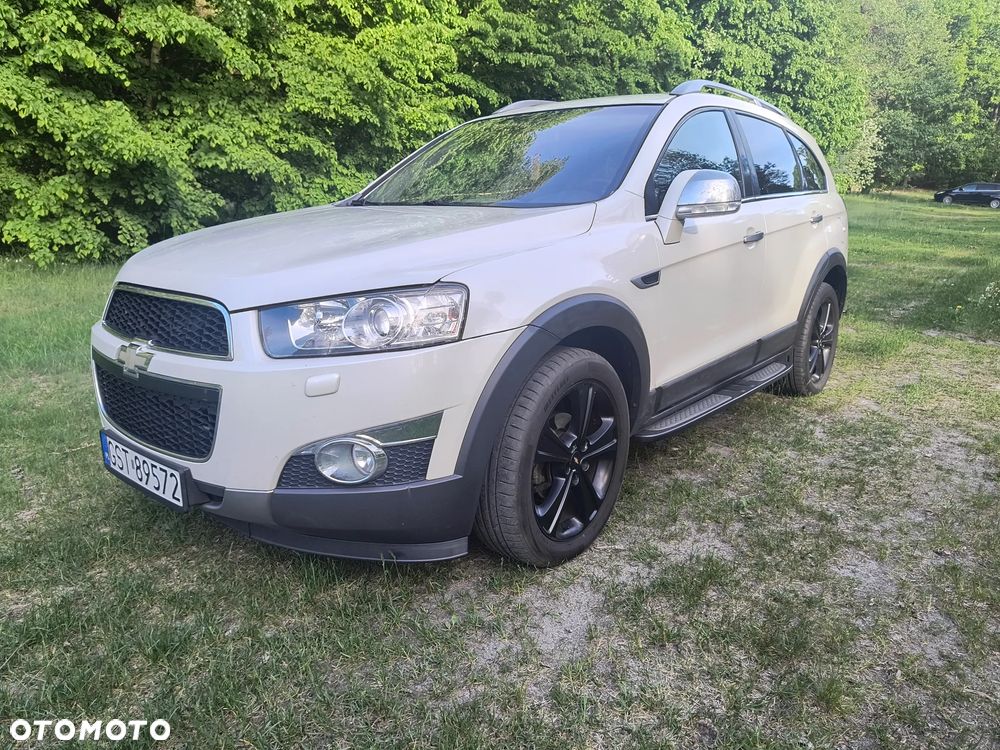 Chevrolet Captiva 2.2 D LTZ - 4