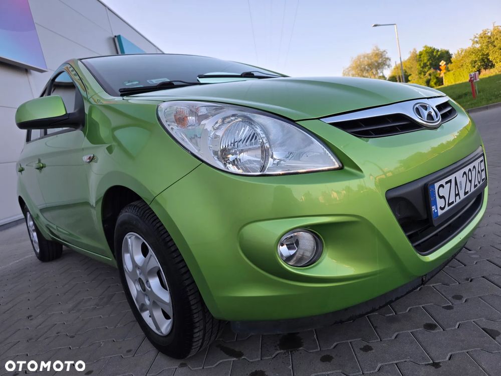 Hyundai i20 1.2 FIFA WM Edition - 8