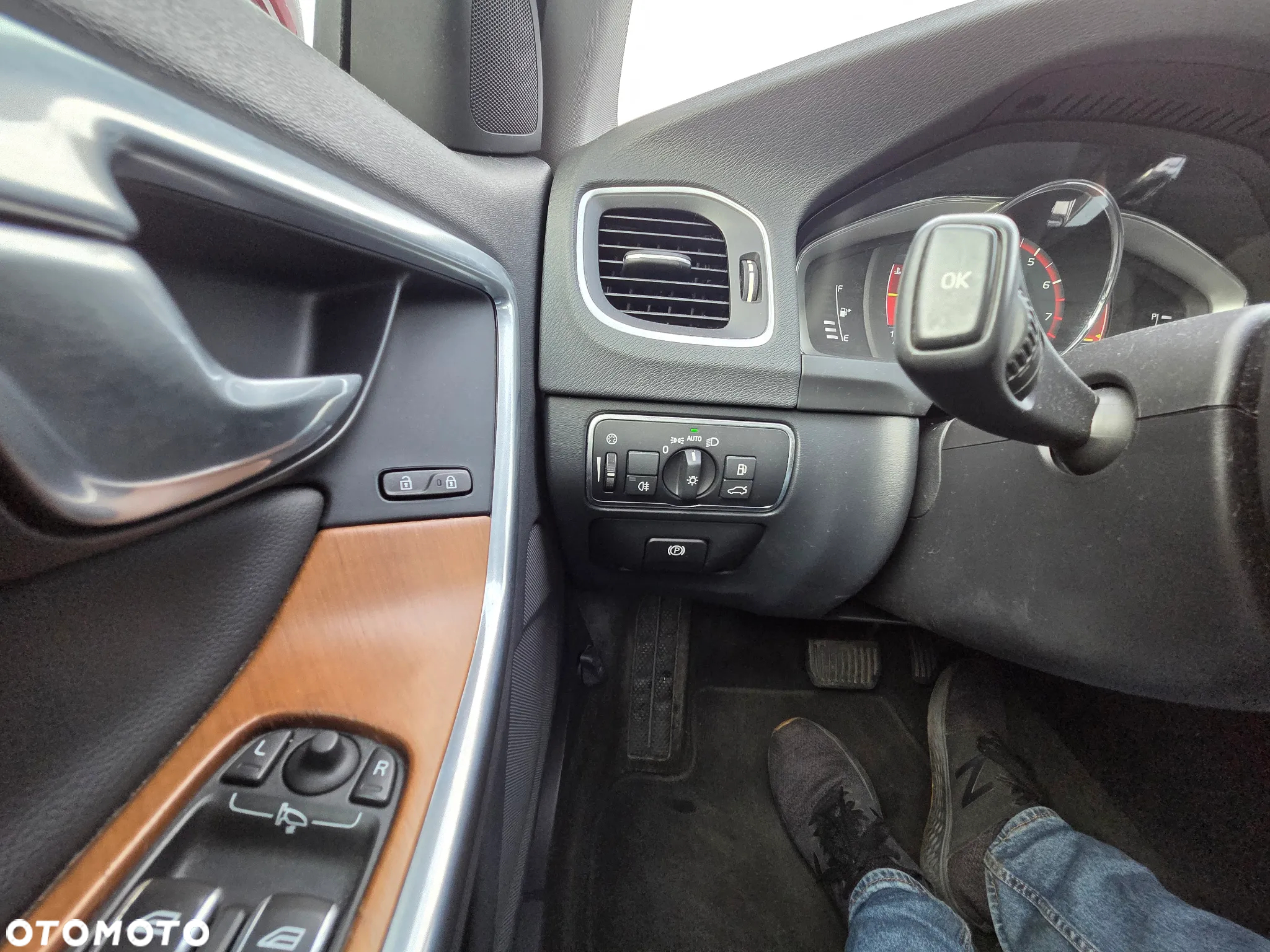 Volvo S60 T5 Momentum - 29
