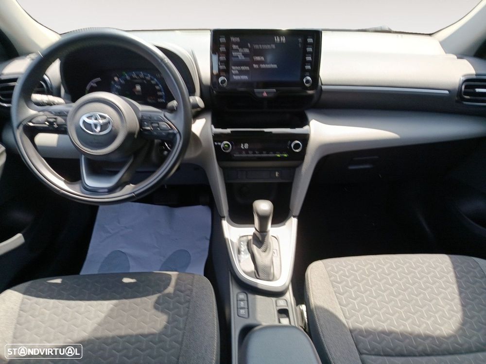 Toyota Yaris Cross 1.5 HDF Comfort Plus - 10