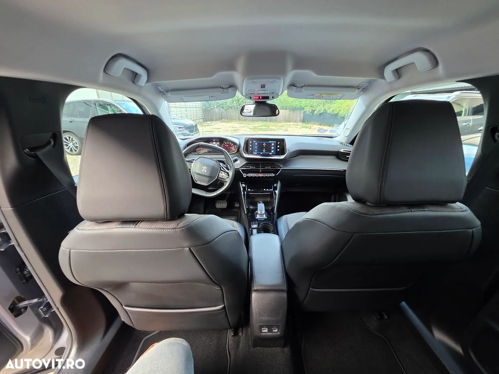 Peugeot 2008 PureTech 130 EAT8 GT Pack - 18