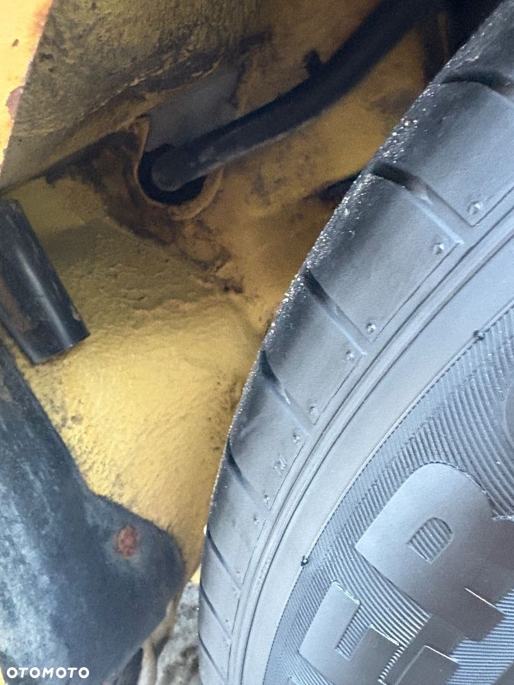 Mercedes-Benz W123 - 13