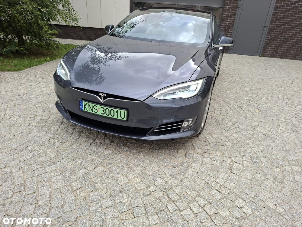 Tesla Model S Maximale Reichweite - 32