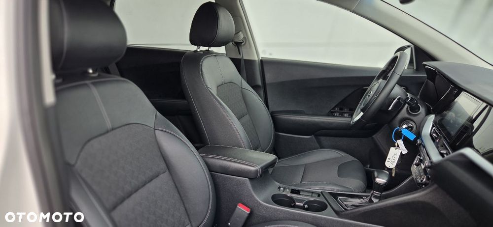 Kia Niro 1.6 GDI 2WD Vision - 23