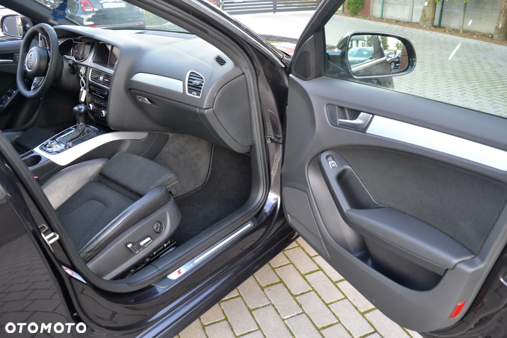 Audi A4 Avant - 13