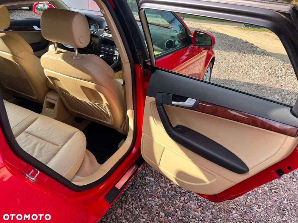 Audi A3 Sportback 2.0 TDI DPF quattro Ambition - 17