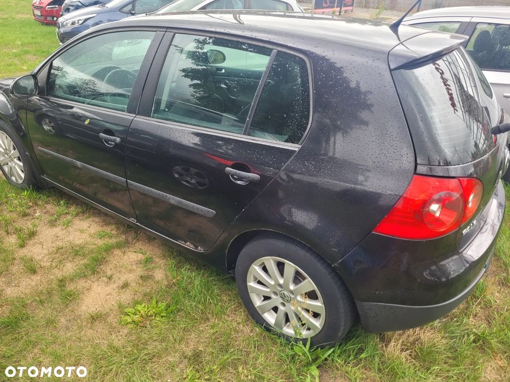 Volkswagen Golf - 3