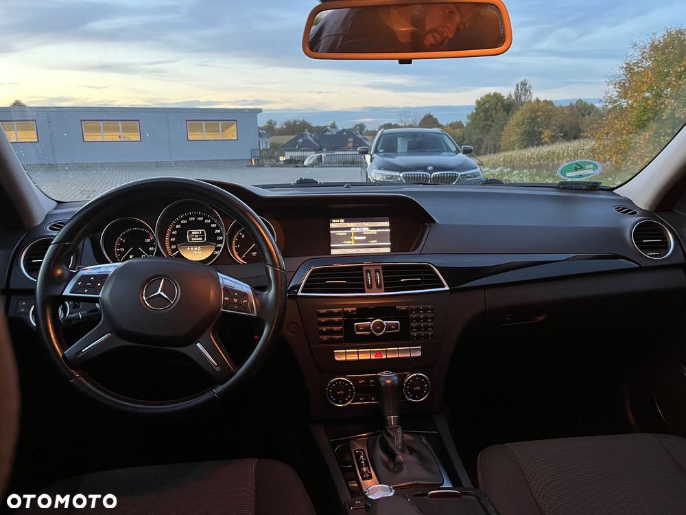 Mercedes-Benz Klasa C 220 CDI 7G-TRONIC Edition - 20