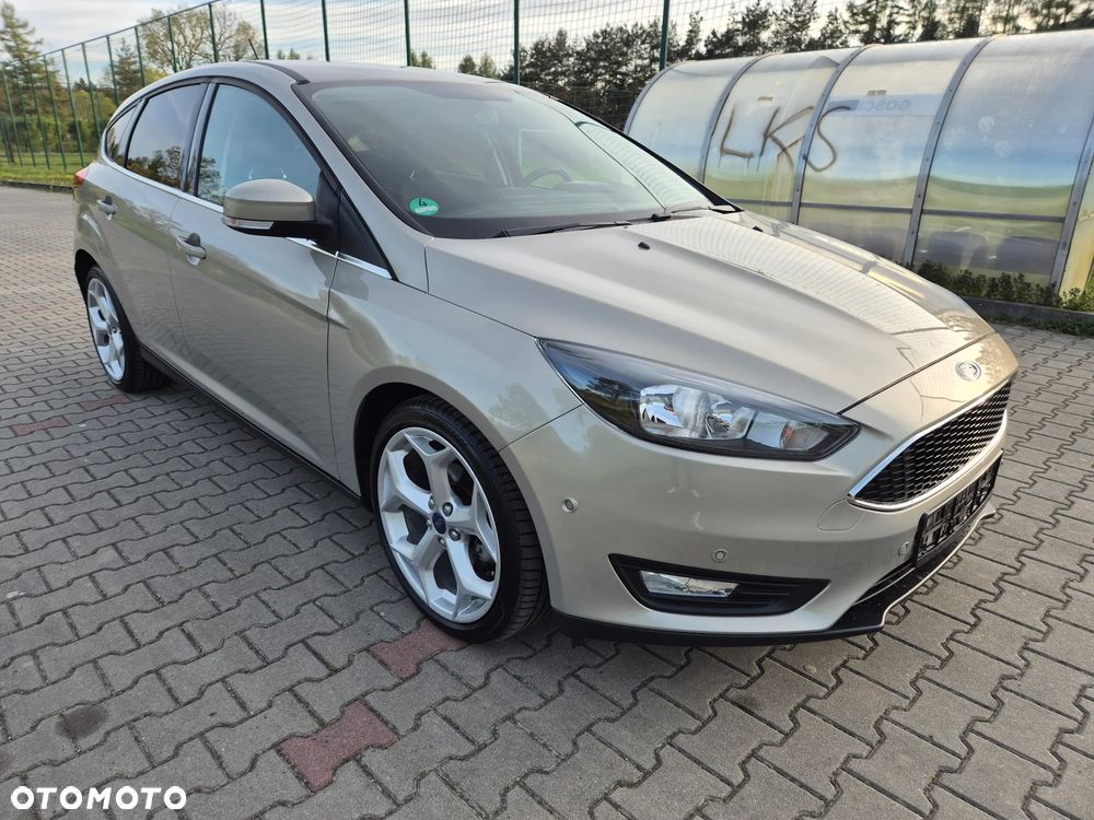 Ford Focus 1.0 EcoBoost STart-Stopp-System TITANIUM - 6