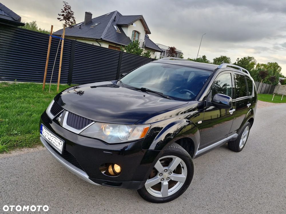 Mitsubishi Outlander 2.0 DID Instyle - 2