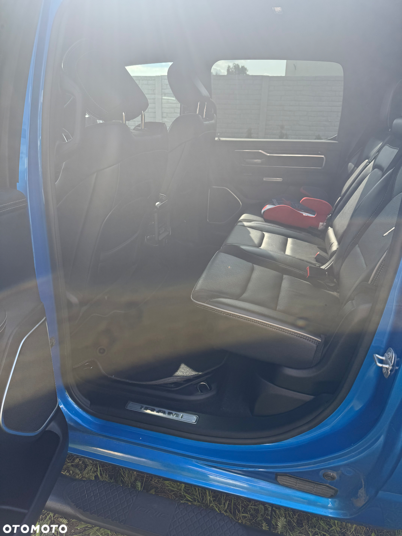 RAM 1500 Crew Cab Laramie - 13