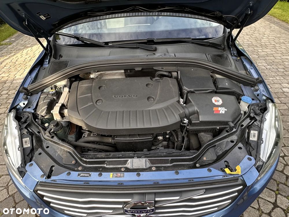 Volvo XC 60 D4 AWD Summum - 9