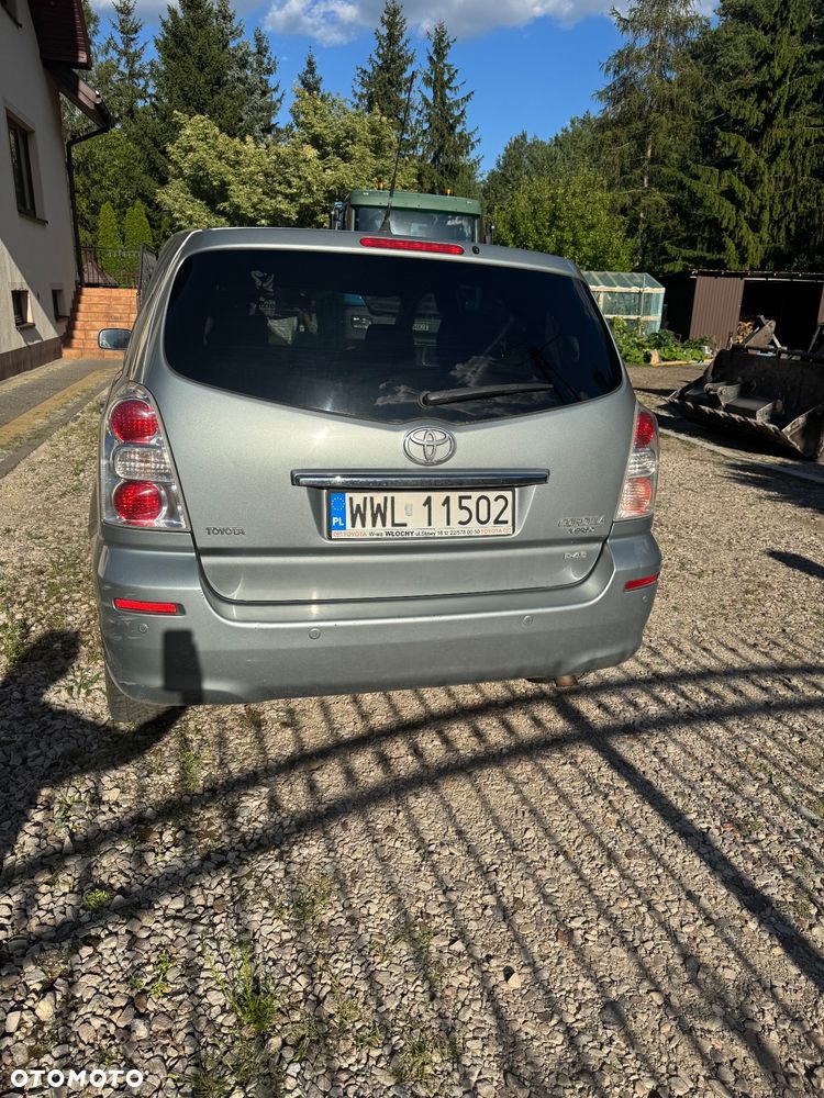 Toyota Corolla Verso 2.2 D-4D - 6