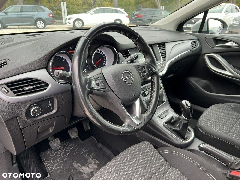 Opel Astra - 12