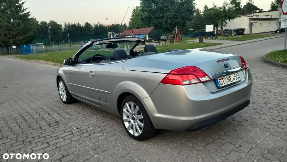 Ford Focus 2.0 16V Titanium - 8