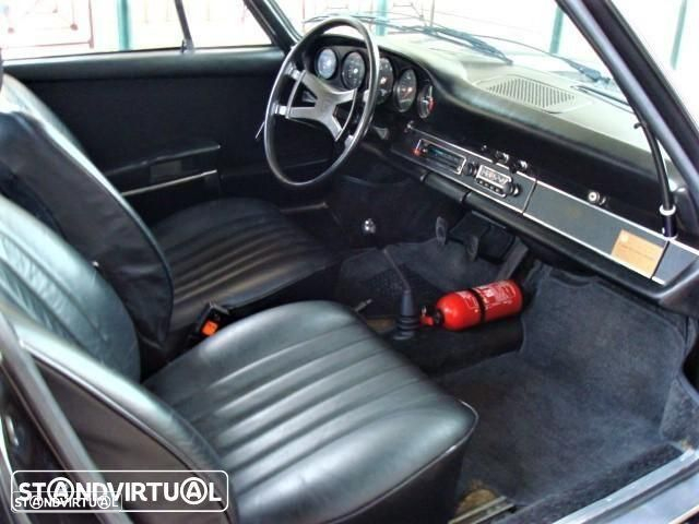 Porsche 911 Série F S 2.4 - 9
