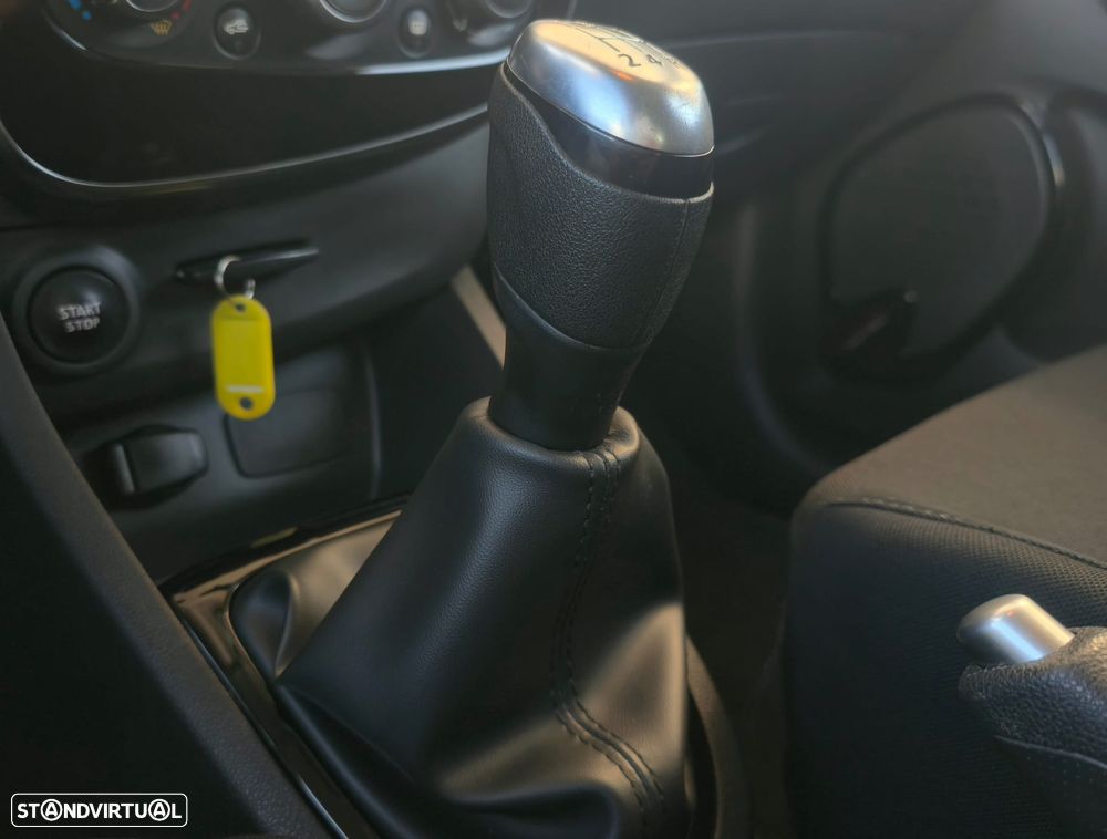 Renault Clio 0.9 TCe Limited Bi-Fuel - 21