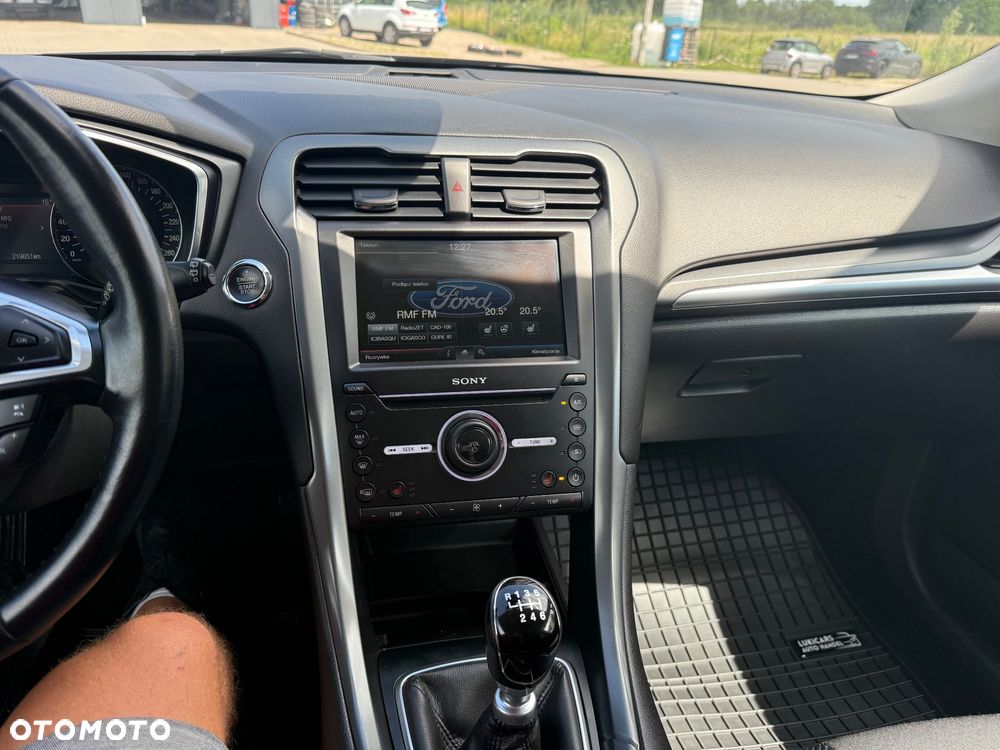 Ford Mondeo 2.0 TDCi Allrad Titanium - 27