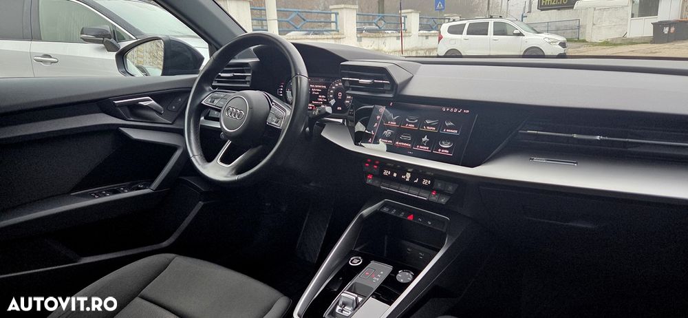 Audi A3 Sportback 2.0 35 TDI S tronic Advanced - 29