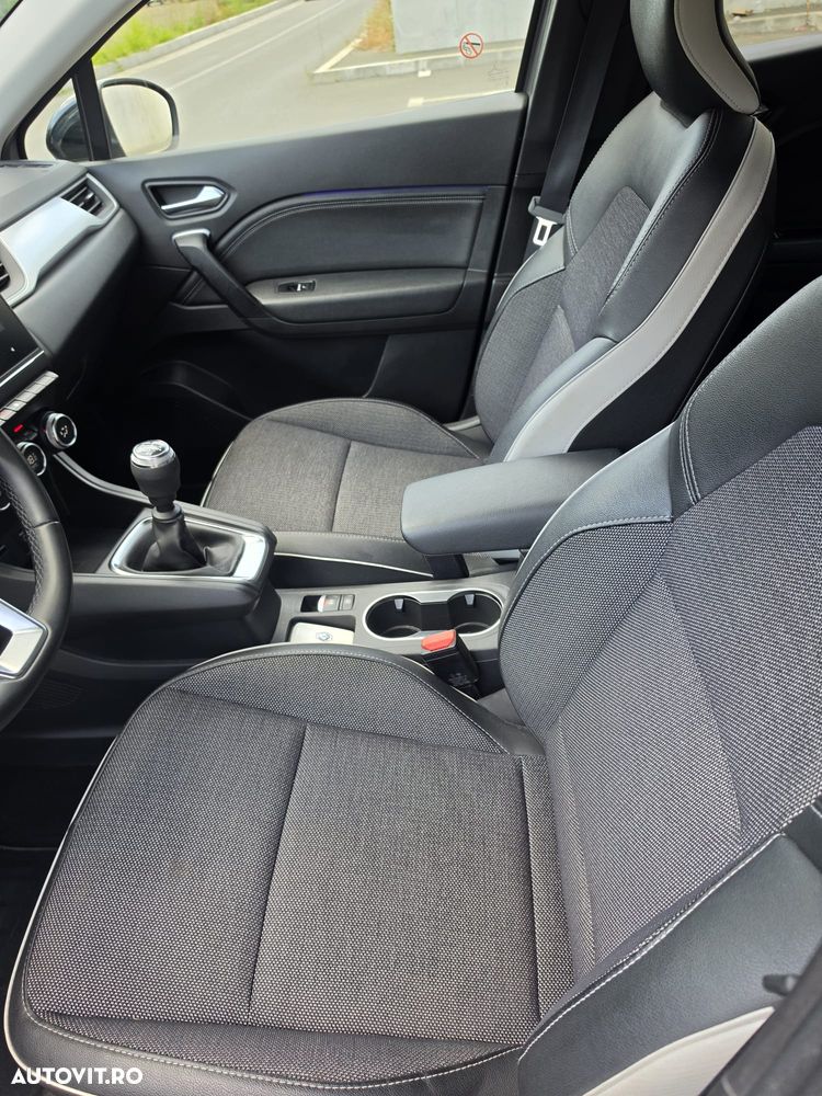Renault Captur TCe Mild Hybrid 140 GPF TECHNO - 20