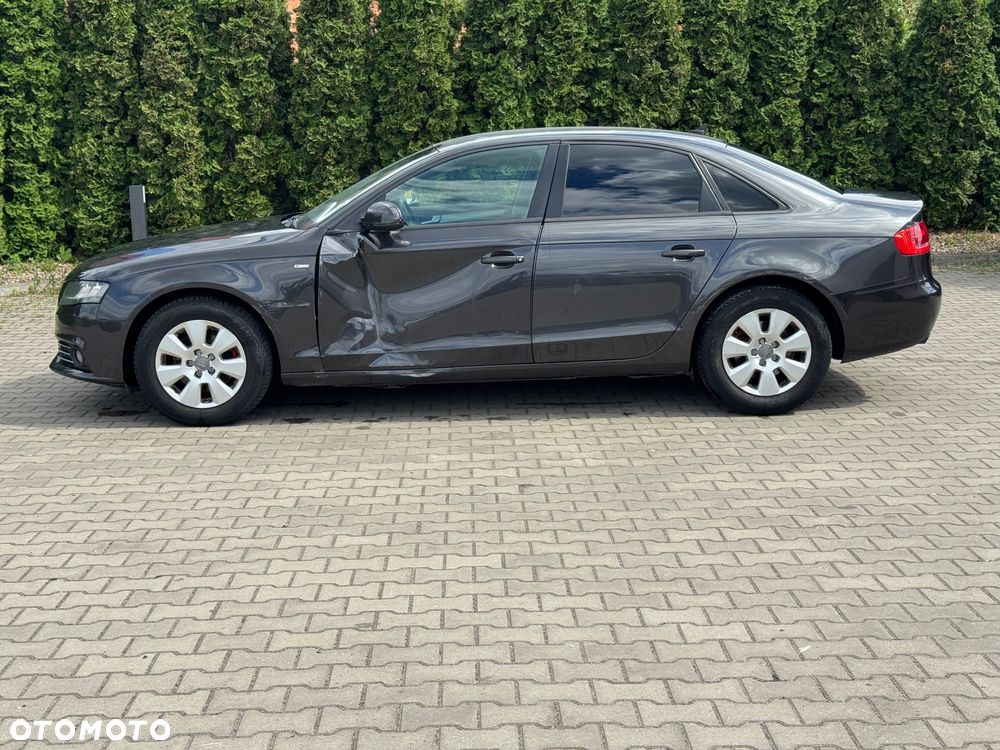 Audi A4 Limousine 2.0 TDI DPF S line Sportpaket - 4