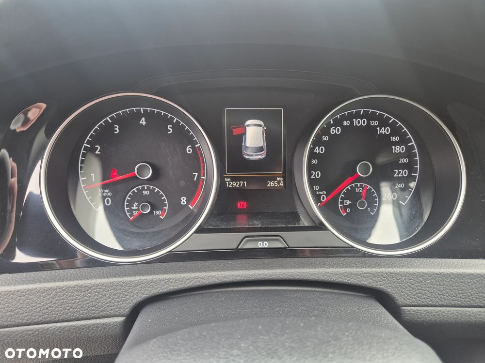 Volkswagen Golf 1.2 TSI BlueMotion Technology Cup - 25