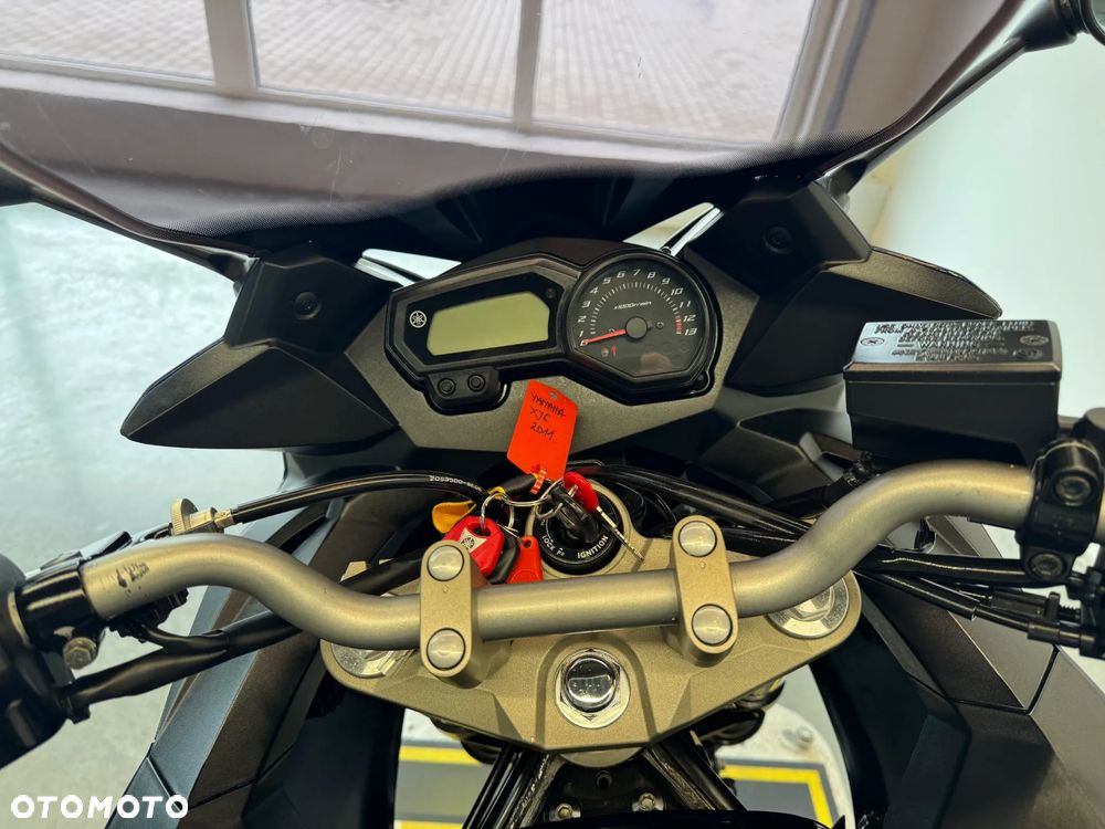 Yamaha XJ - 30
