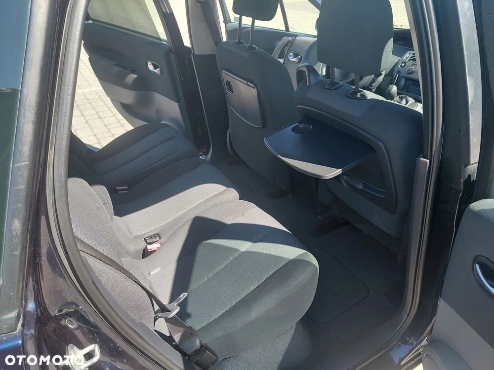 Renault Scenic 1.6 16V Confort Expression - 12