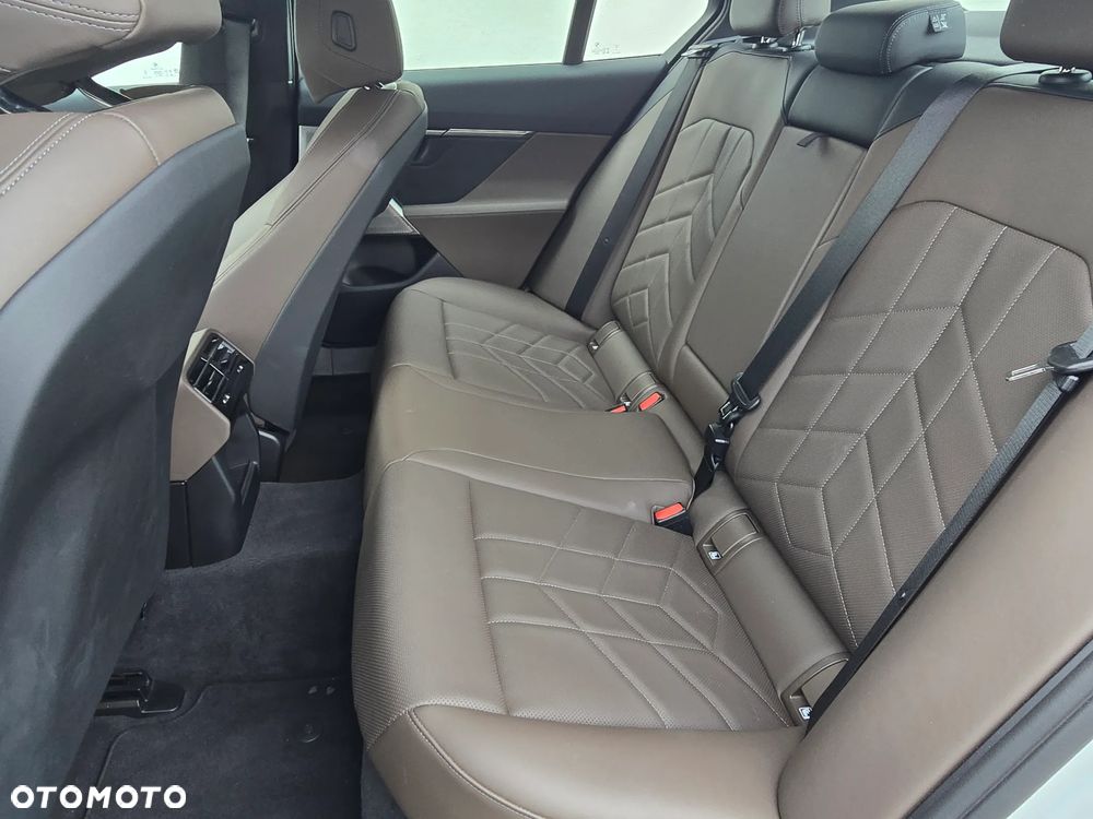 BMW Seria 5 520d xDrive - 8