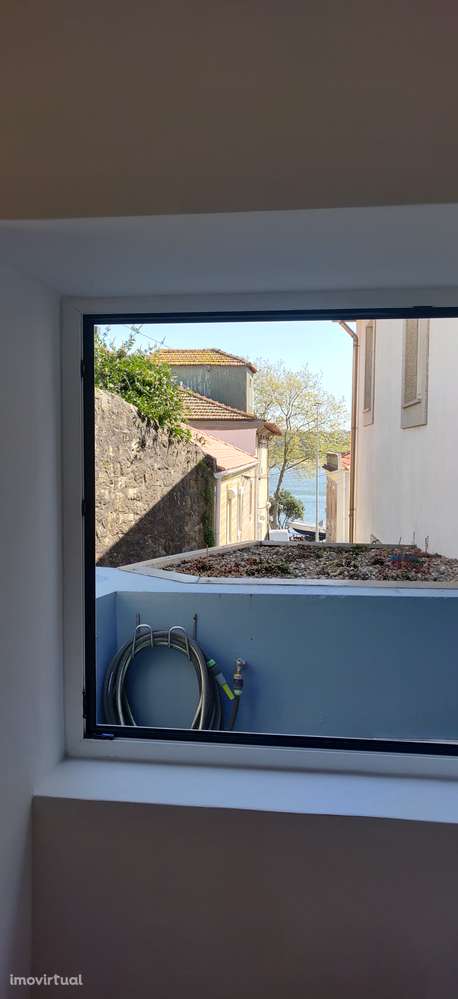 Viver o Charme da Foz Velha – Moradia T2+1 Renovada para Arrendamento - Grande imagem: 3/16