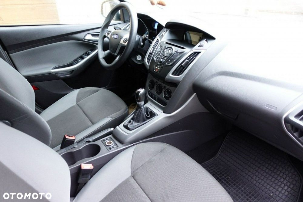 Ford Focus - 12