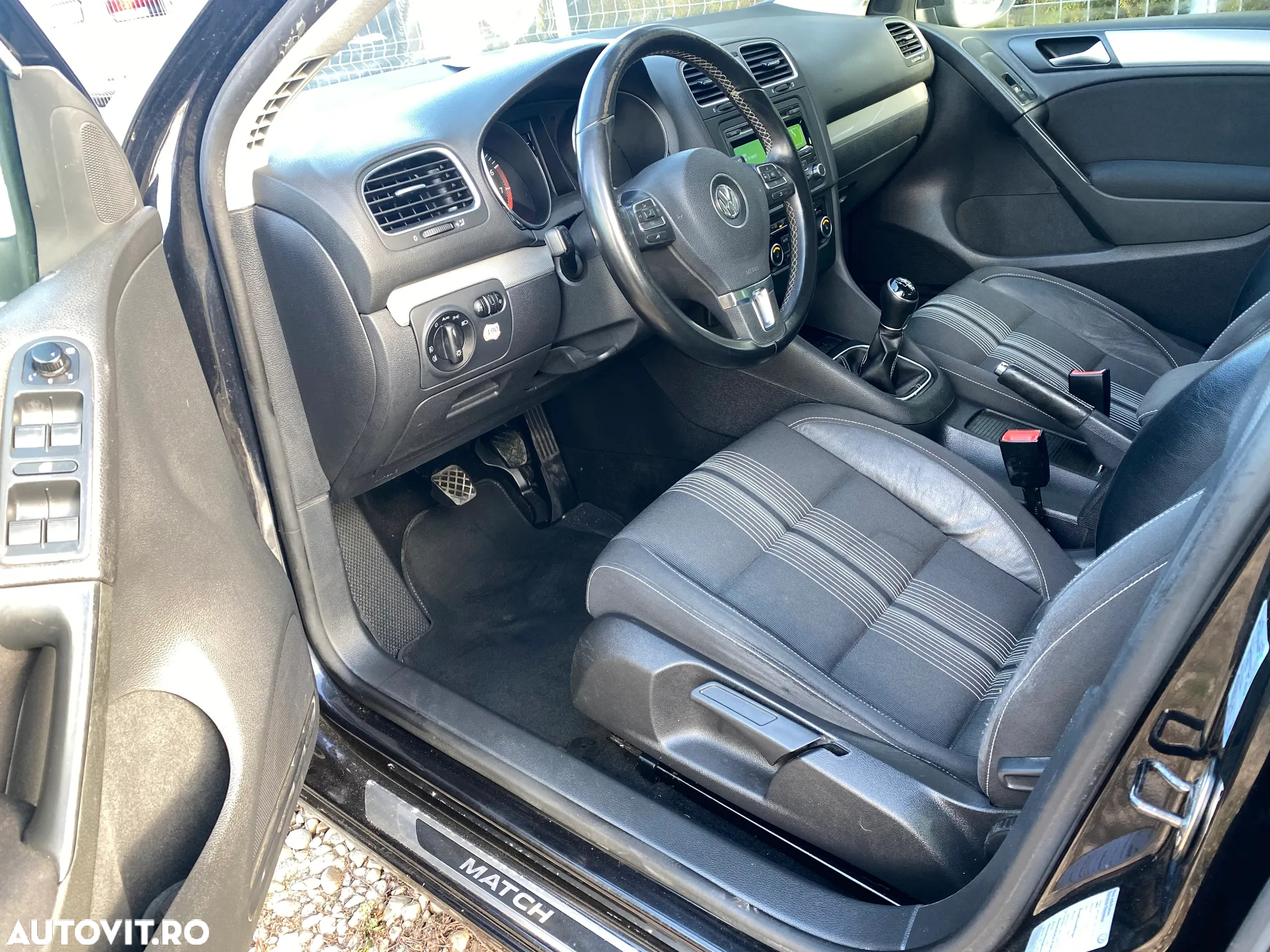 Volkswagen Golf 1.2 TSI MATCH - 11