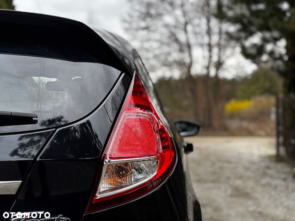 Ford Fiesta 1.0 EcoBoost Titanium - 11