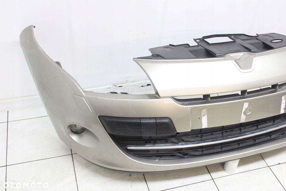 RENAULT MEGANE III HB KOMBI 08R- ZDERZAK PRZÓD PRZEDNI SPRYSKI - 4