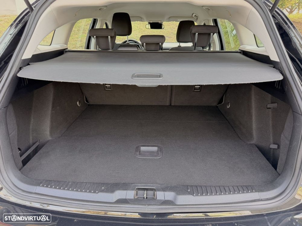 Ford Focus SW 1.5 TDCi EcoBlue Connected Aut. - 41