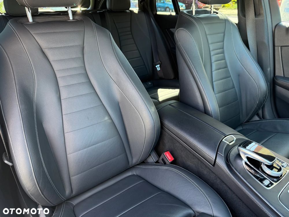 Mercedes-Benz Klasa E 220 d 4-Matic Business Edition 9G-TRONIC - 11